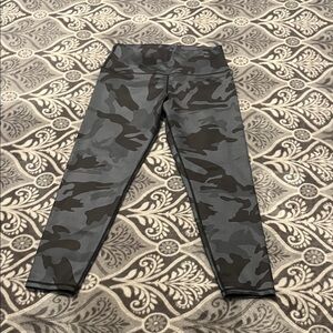 lululemon Black and Gray Camouflage Leggings